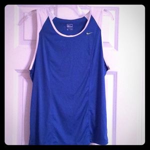 Nike XL Women’s sleeveless top